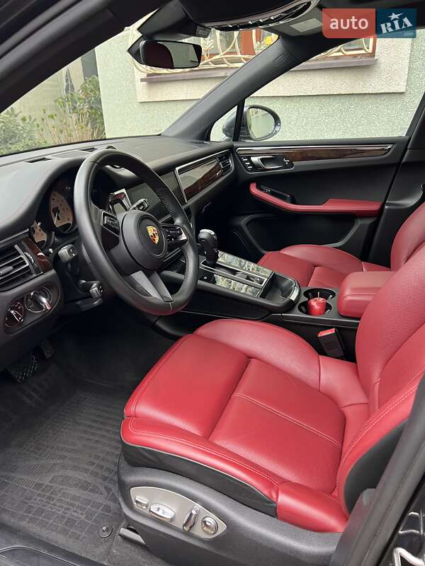Внедорожник / Кроссовер Porsche Macan 2022 в Одессе