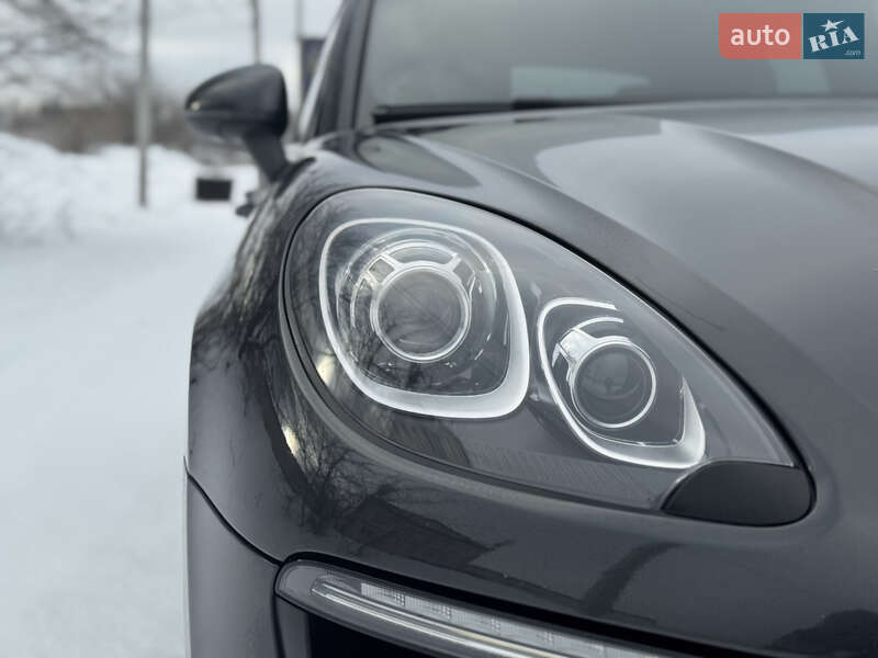 Внедорожник / Кроссовер Porsche Macan 2018 в Харькове