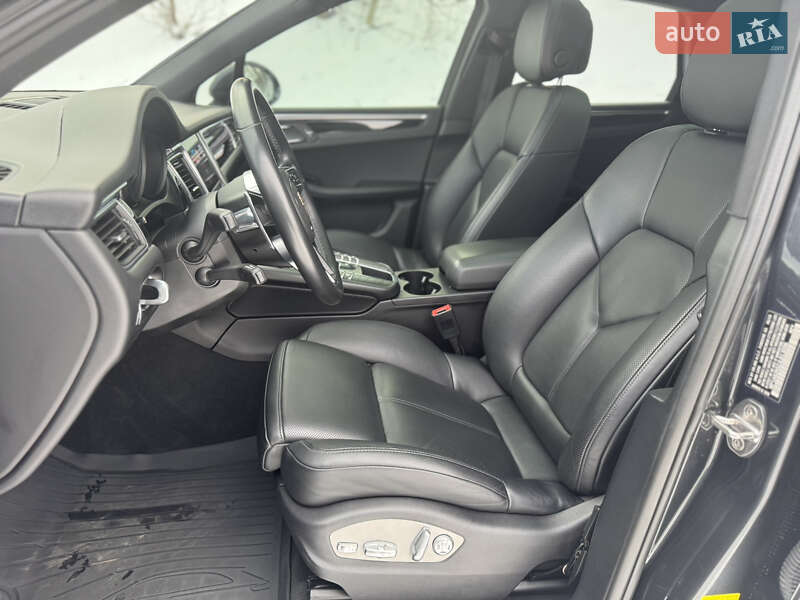 Внедорожник / Кроссовер Porsche Macan 2018 в Харькове