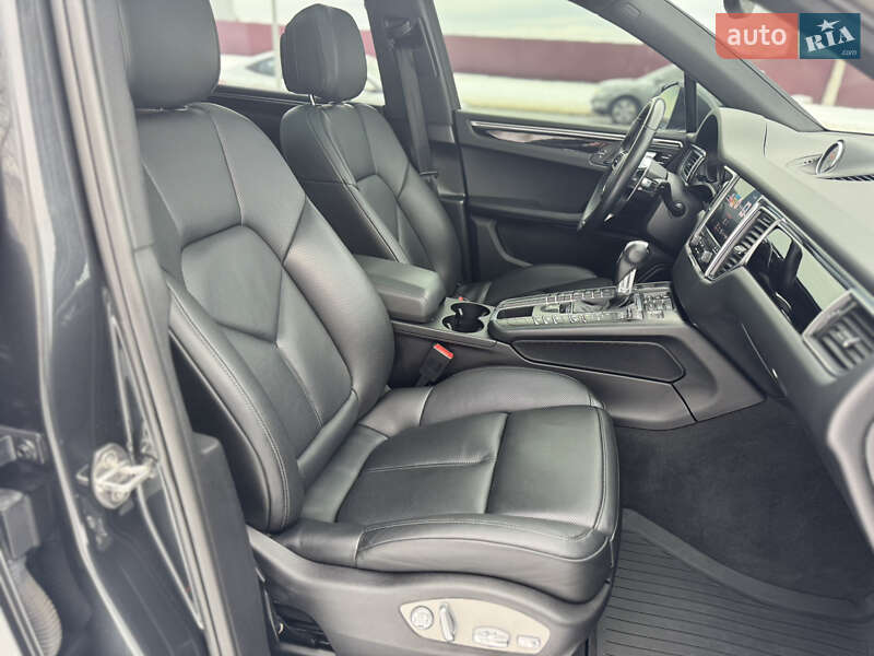 Внедорожник / Кроссовер Porsche Macan 2018 в Харькове