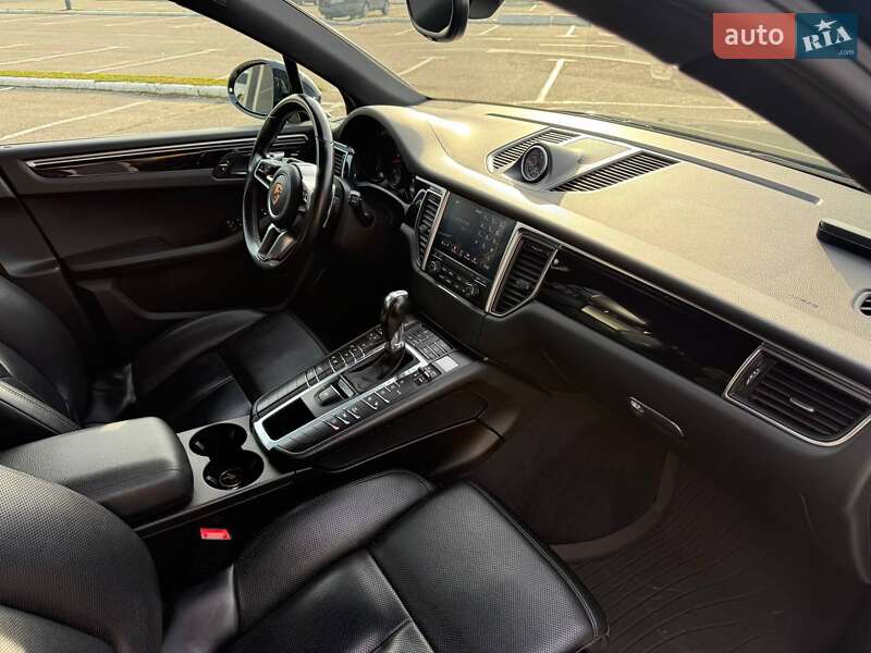 Внедорожник / Кроссовер Porsche Macan 2018 в Киеве фото 17 Внедорожник / Кроссовер Porsche Macan 2018 в Киеве