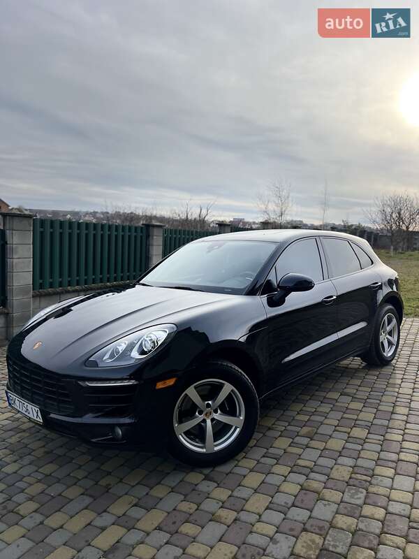 Внедорожник / Кроссовер Porsche Macan 2016 в Киеве