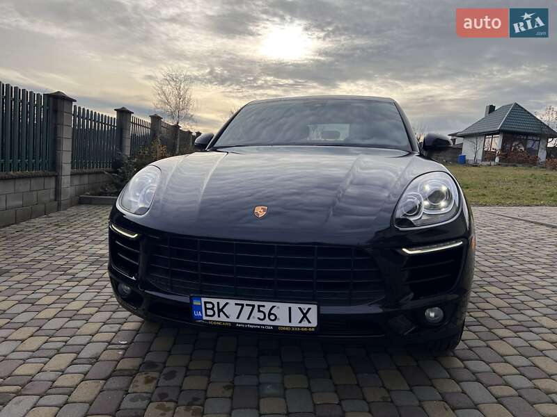 Внедорожник / Кроссовер Porsche Macan 2016 в Киеве