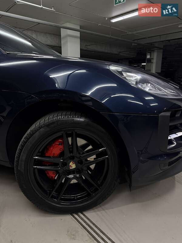 Внедорожник / Кроссовер Porsche Macan 2021 в Киеве