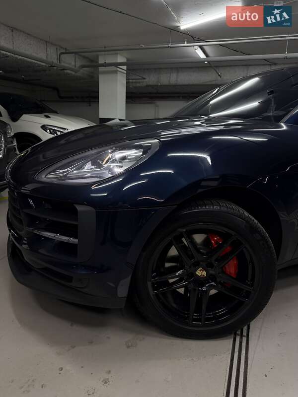 Внедорожник / Кроссовер Porsche Macan 2021 в Киеве