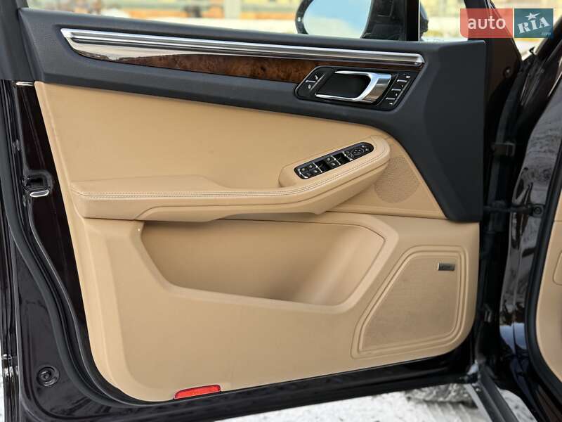 Внедорожник / Кроссовер Porsche Macan 2018 в Львове