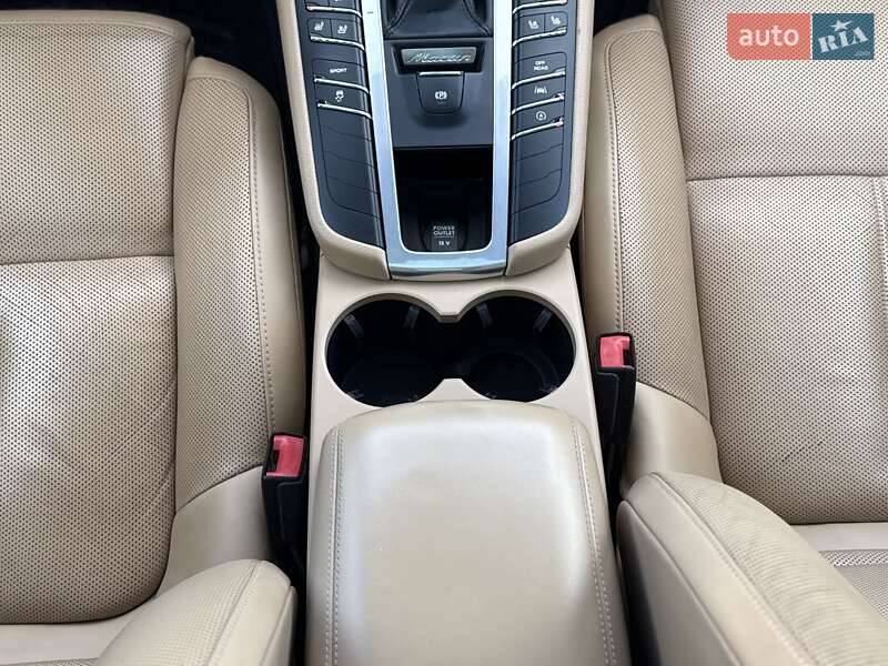 Внедорожник / Кроссовер Porsche Macan 2018 в Львове