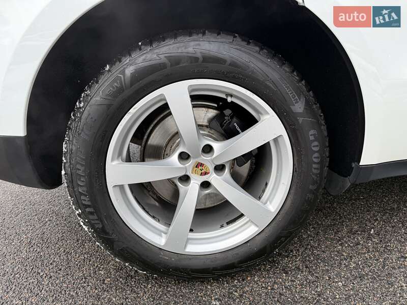 Внедорожник / Кроссовер Porsche Macan 2017 в Днепре фото 33 Внедорожник / Кроссовер Porsche Macan 2017 в Днепре