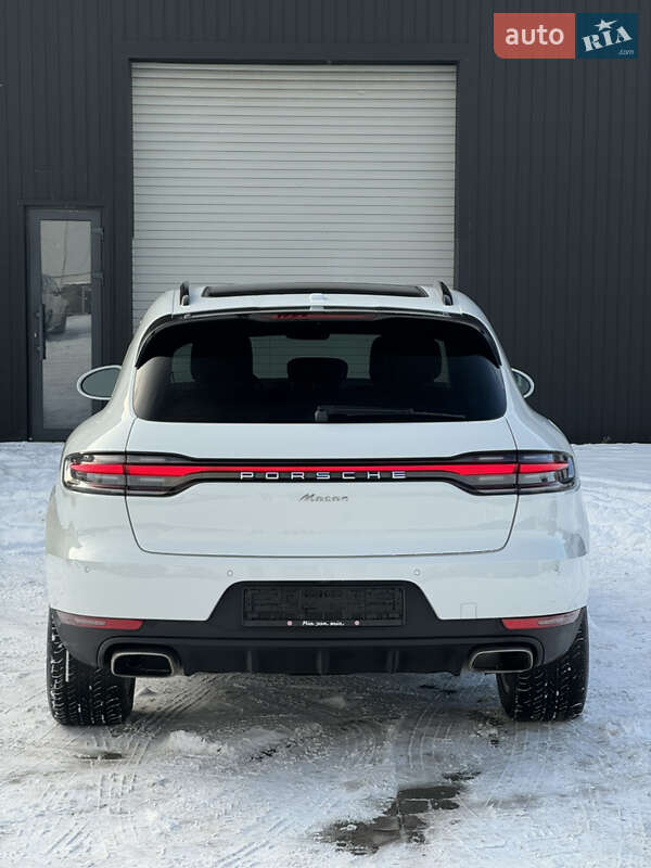 Внедорожник / Кроссовер Porsche Macan 2021 в Киеве