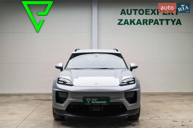 Внедорожник / Кроссовер Porsche Macan 2025 в Мукачево