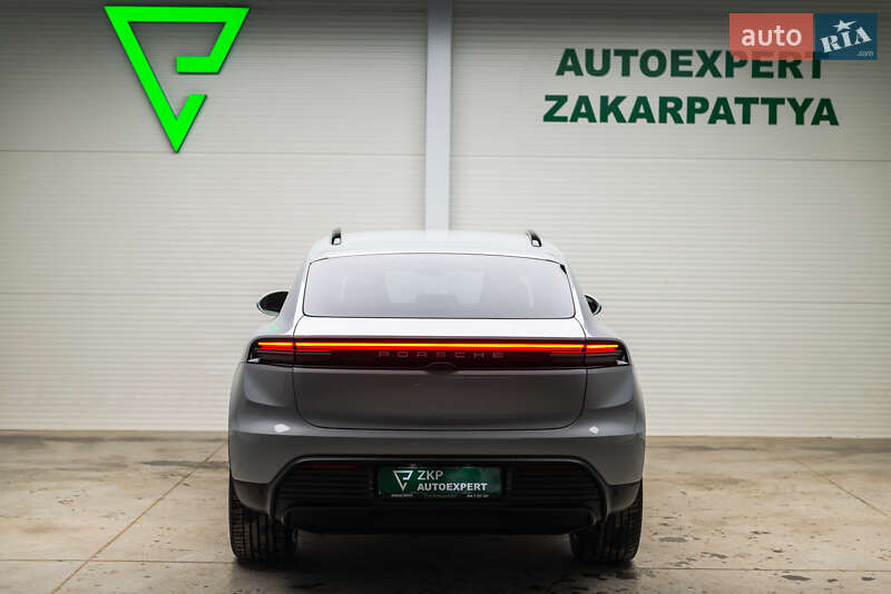 Внедорожник / Кроссовер Porsche Macan 2025 в Мукачево