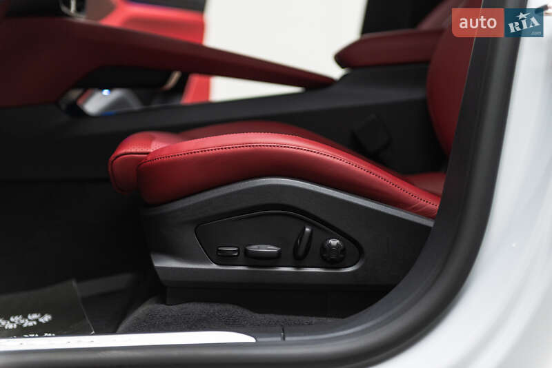 Внедорожник / Кроссовер Porsche Macan 2025 в Мукачево