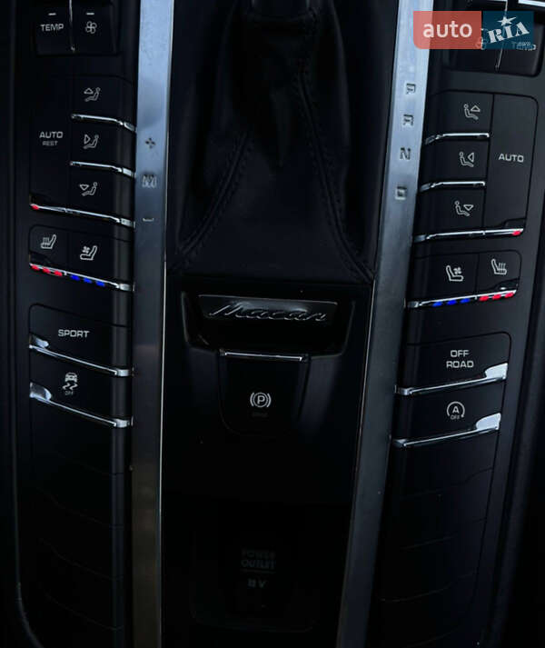 Внедорожник / Кроссовер Porsche Macan 2015 в Киеве фото 39 Внедорожник / Кроссовер Porsche Macan 2015 в Киеве