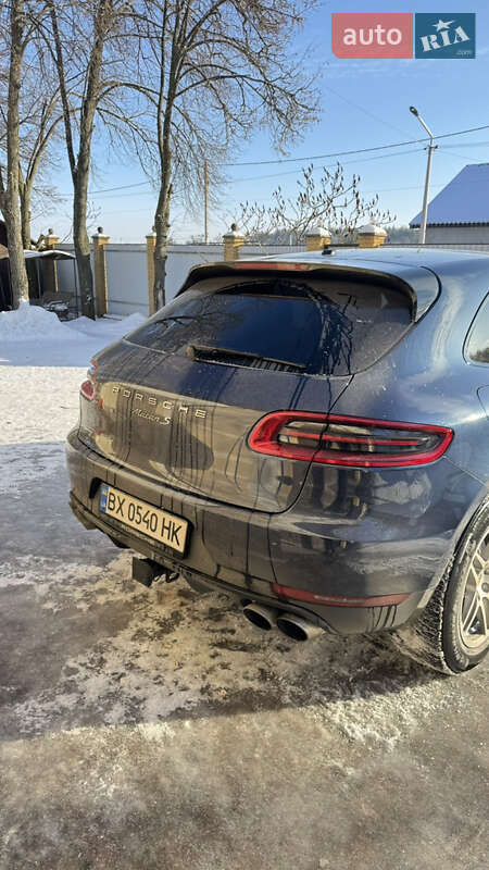 Внедорожник / Кроссовер Porsche Macan 2015 в Киеве