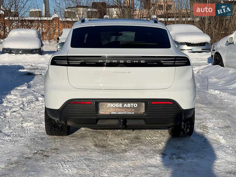 Внедорожник / Кроссовер Porsche Macan 2024 в Львове