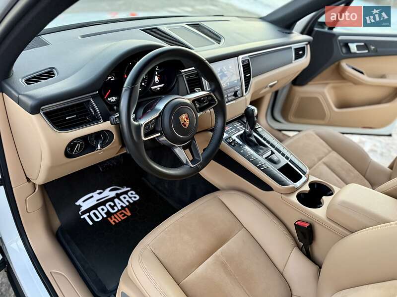 Внедорожник / Кроссовер Porsche Macan 2017 в Киеве