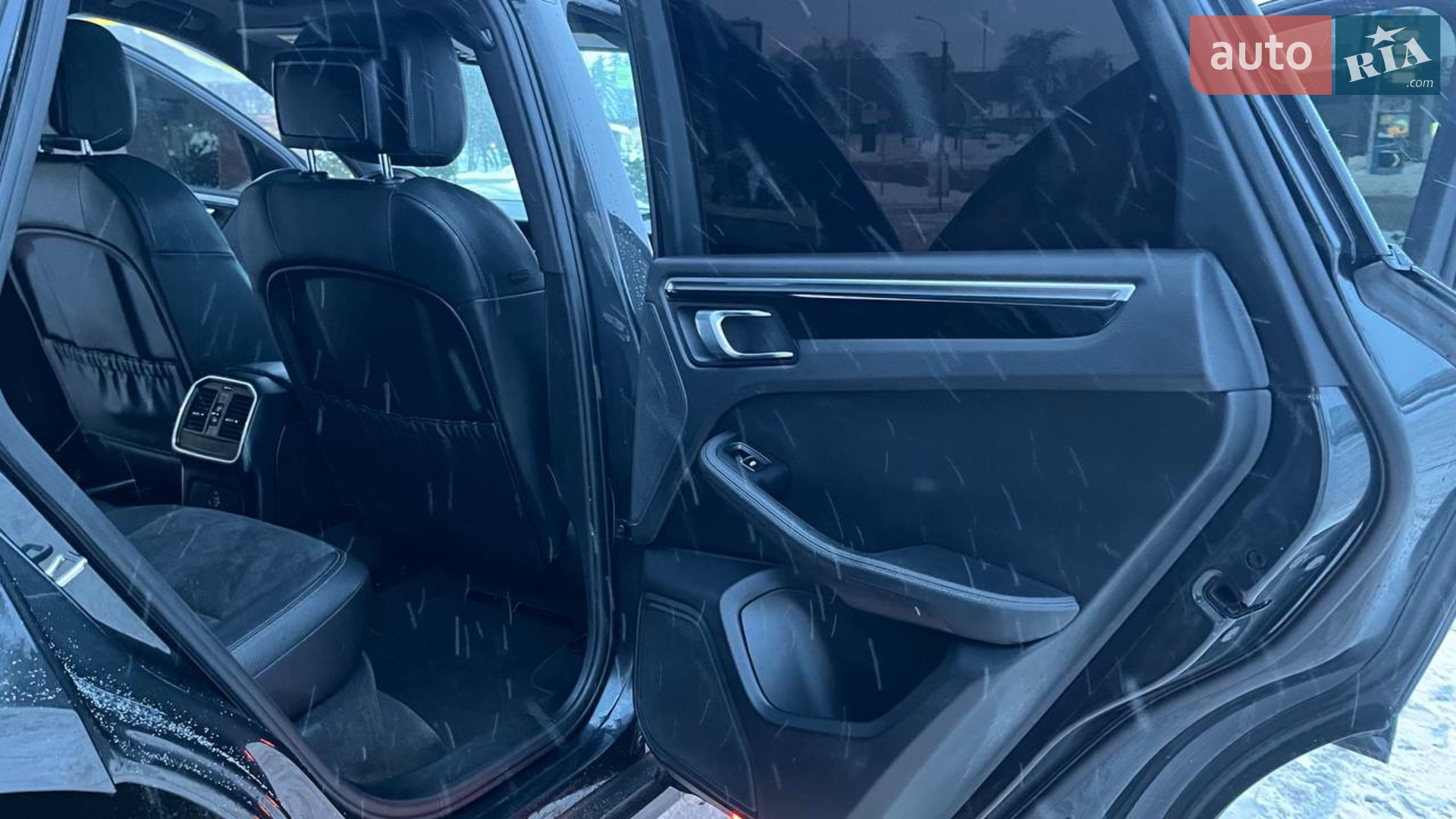 2018 Porsche Macan - мініатюра 21
