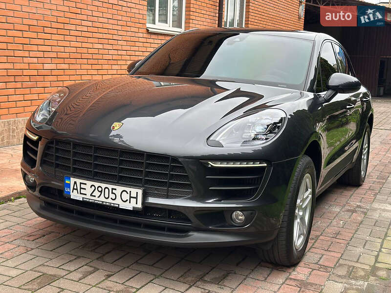 Внедорожник / Кроссовер Porsche Macan 2017 в Киеве