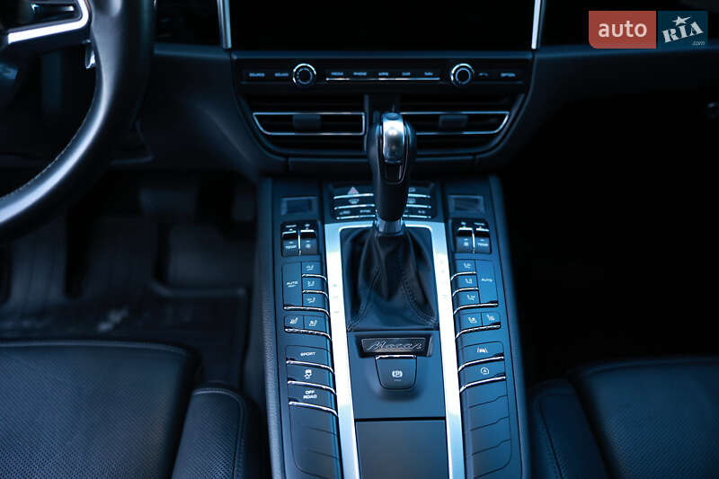 Внедорожник / Кроссовер Porsche Macan 2021 в Тернополе