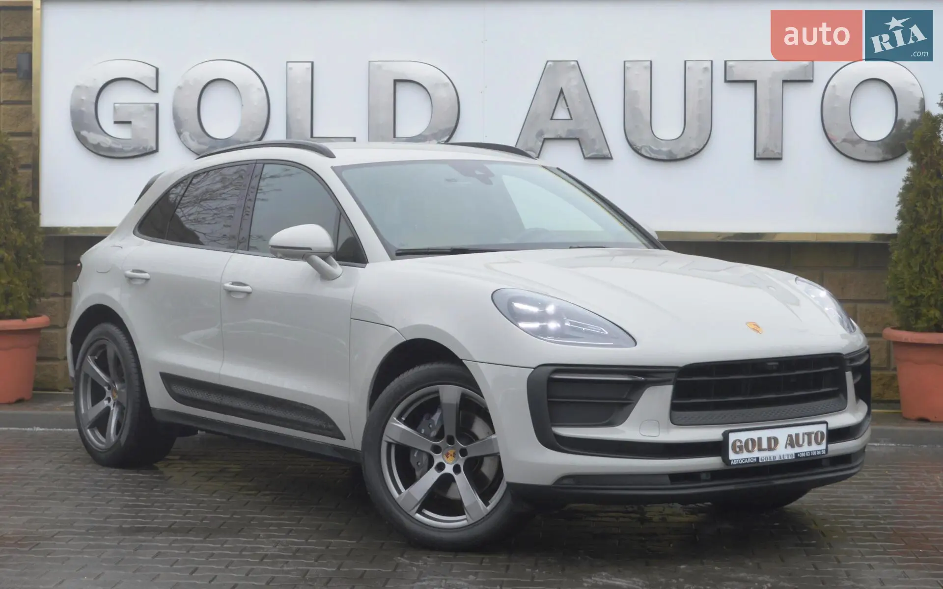 Porsche Macan 2021