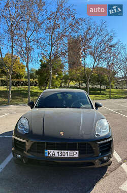 Позашляховик / Кросовер Porsche Macan 2016 в Києві