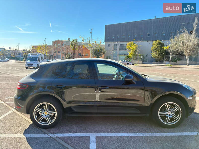 Внедорожник / Кроссовер Porsche Macan 2016 в Киеве