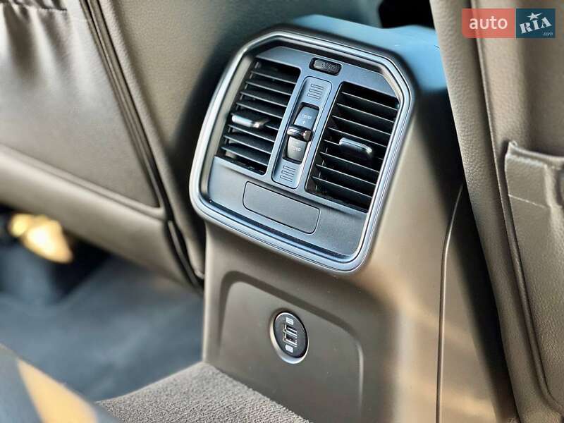 Позашляховик / Кросовер Porsche Macan 2018 в Києві фото 26 Позашляховик / Кросовер Porsche Macan 2018 в Києві