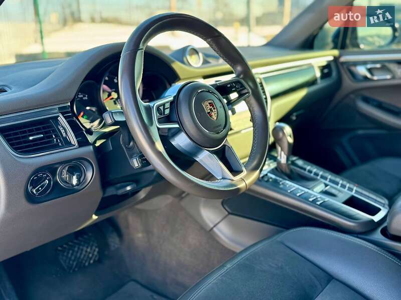Позашляховик / Кросовер Porsche Macan 2018 в Києві фото 32 Позашляховик / Кросовер Porsche Macan 2018 в Києві