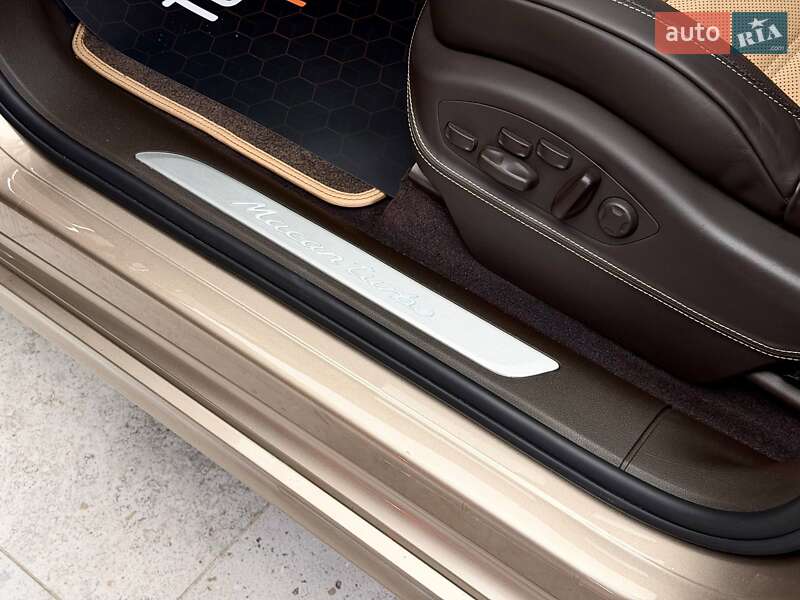 Внедорожник / Кроссовер Porsche Macan 2016 в Киеве