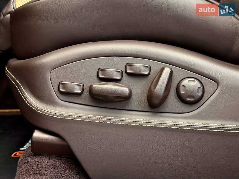 Внедорожник / Кроссовер Porsche Macan 2016 в Киеве