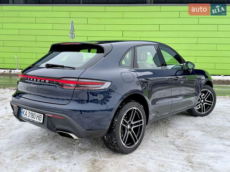 Внедорожник / Кроссовер Porsche Macan 2021 в Киеве
