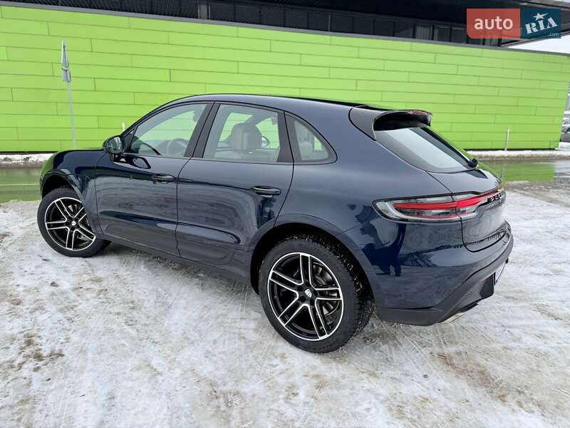 Внедорожник / Кроссовер Porsche Macan 2021 в Киеве