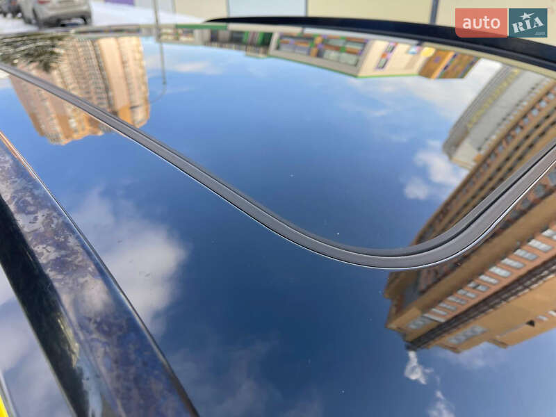 Внедорожник / Кроссовер Porsche Macan 2018 в Киеве