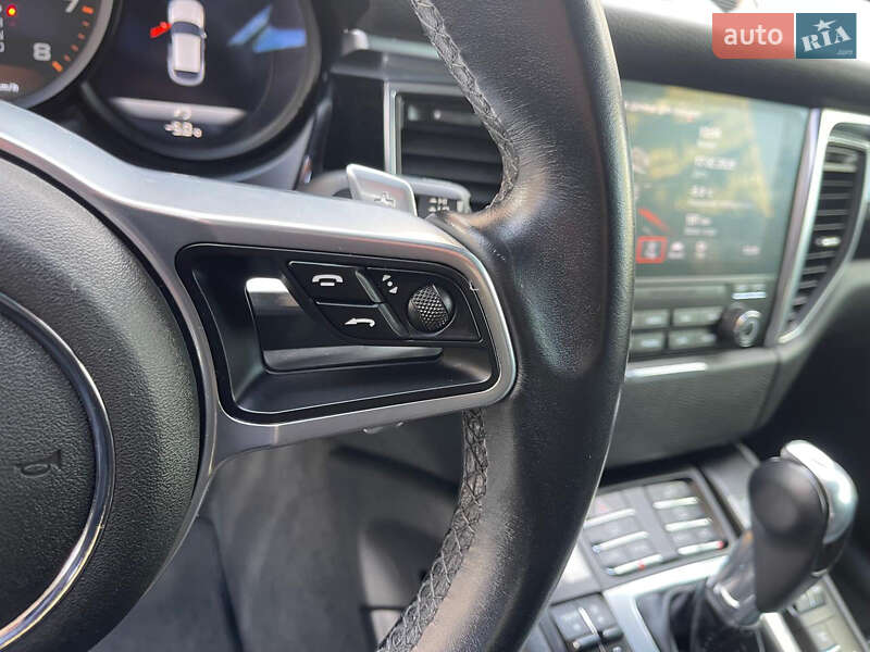 Внедорожник / Кроссовер Porsche Macan 2018 в Киеве