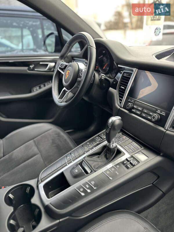 Позашляховик / Кросовер Porsche Macan 2018 в Тернополі