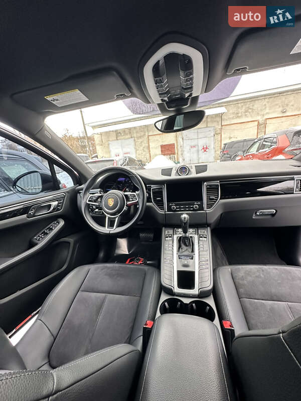 Позашляховик / Кросовер Porsche Macan 2018 в Тернополі