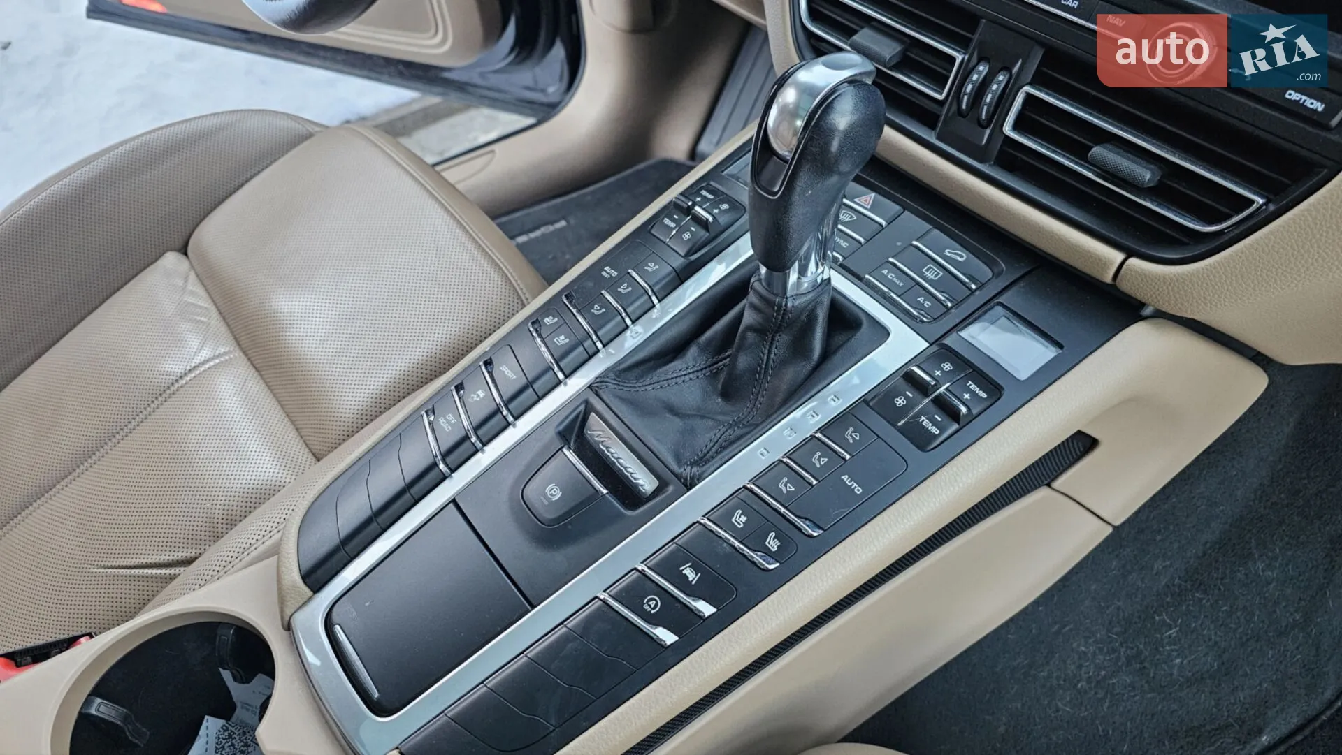 2020 Porsche Macan - мініатюра 16