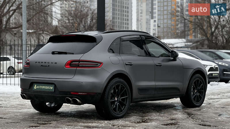 Позашляховик / Кросовер Porsche Macan 2016 в Києві