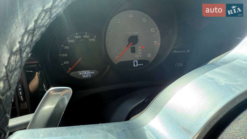 Позашляховик / Кросовер Porsche Macan 2020 в Києві