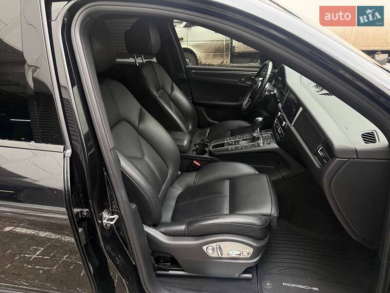 Позашляховик / Кросовер Porsche Macan 2019 в Києві фото 14 Позашляховик / Кросовер Porsche Macan 2019 в Києві
