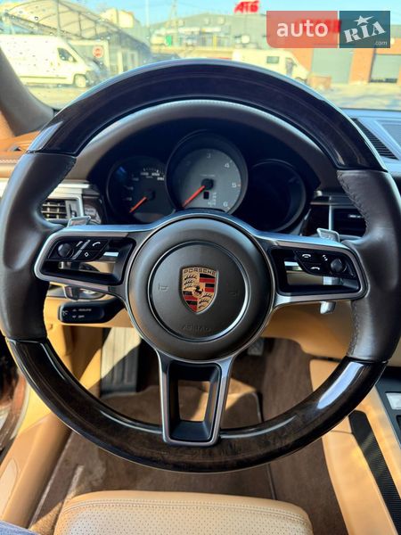 Внедорожник / Кроссовер Porsche Macan 2016 в Хмельницком