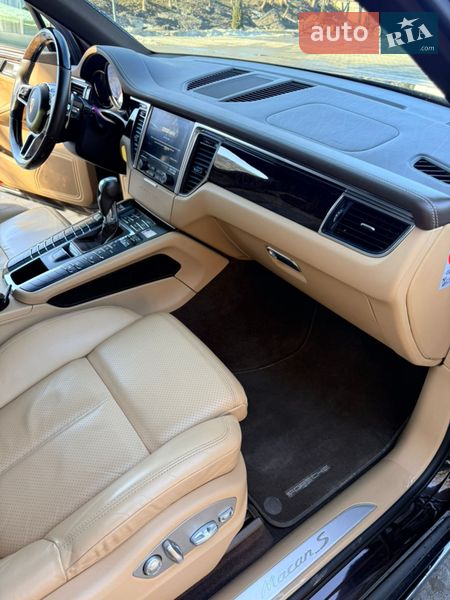 Внедорожник / Кроссовер Porsche Macan 2016 в Хмельницком