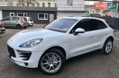 Внедорожник / Кроссовер Porsche Macan 2016 в Киеве