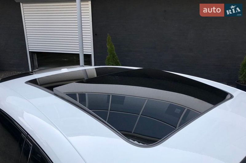 Позашляховик / Кросовер Porsche Macan 2016 в Києві