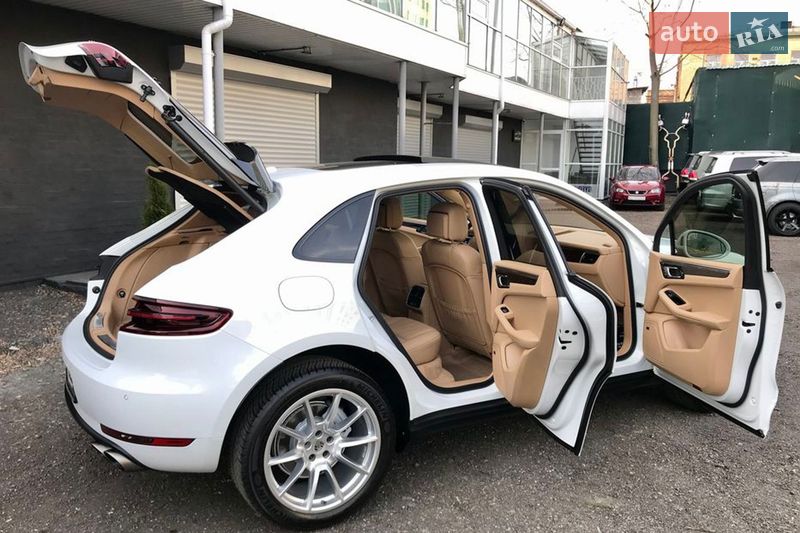 Позашляховик / Кросовер Porsche Macan 2016 в Києві