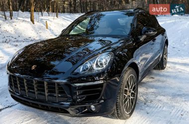 Позашляховик / Кросовер Porsche Macan 2016 в Білогородці