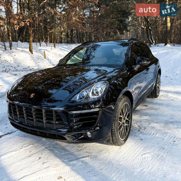 Позашляховик / Кросовер Porsche Macan 2016 в Білогородці