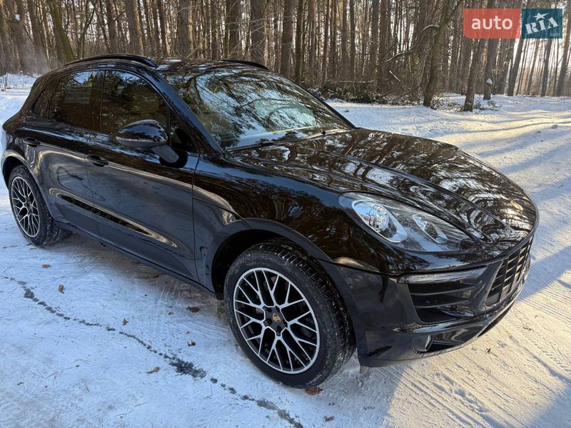 Позашляховик / Кросовер Porsche Macan 2016 в Білогородці