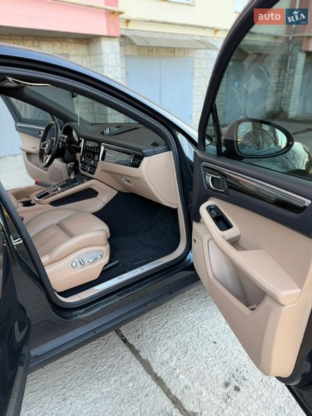 Внедорожник / Кроссовер Porsche Macan 2019 в Ивано-Франковске