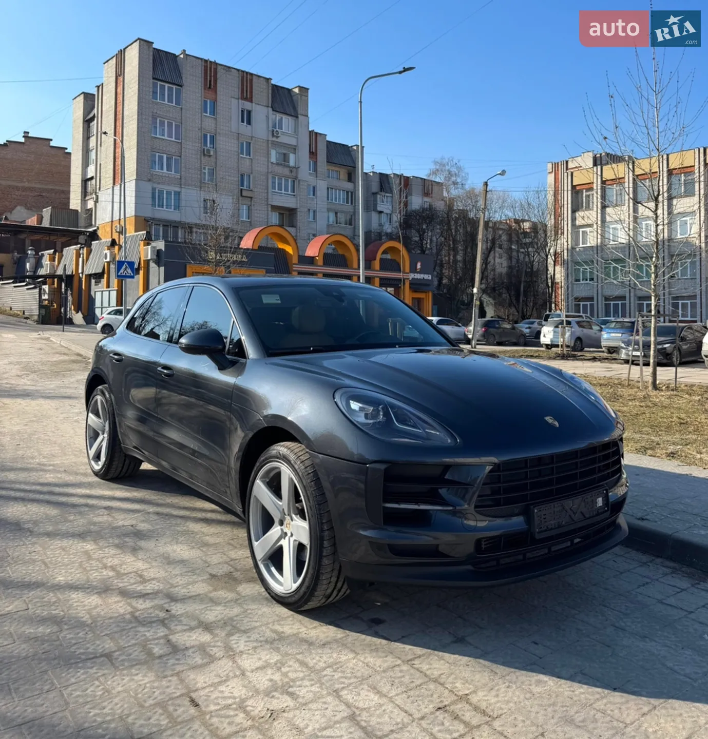 2019 Porsche Macan - мініатюра 2
